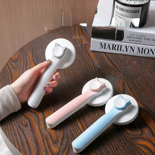 The Self Cleaning Brush